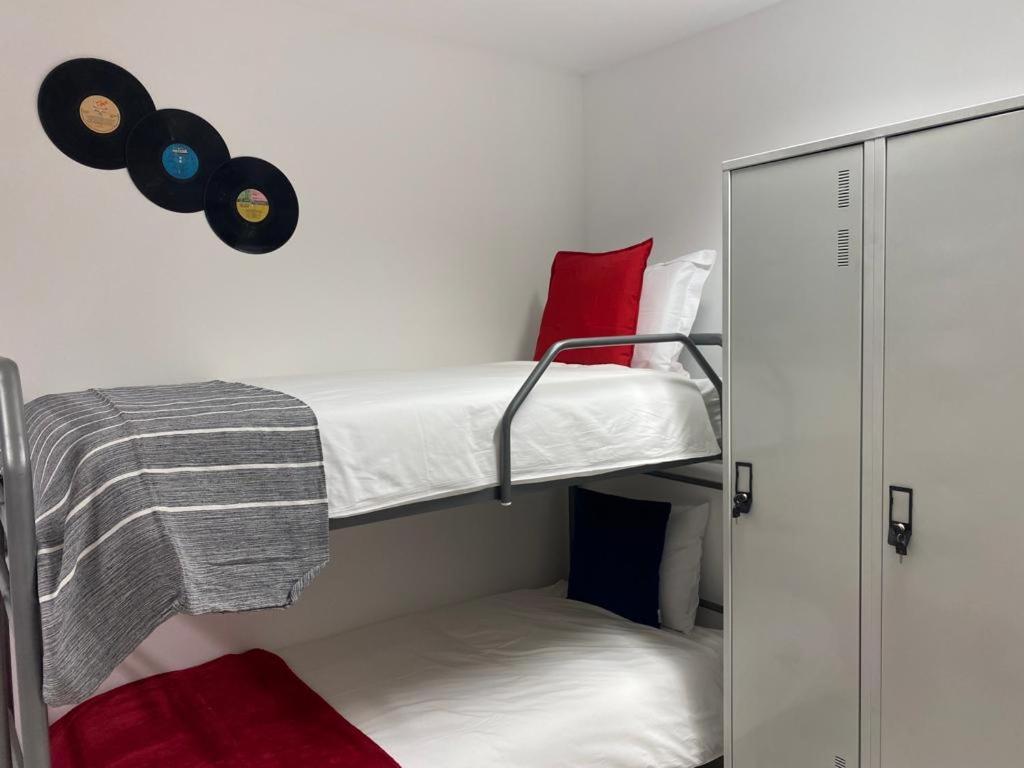 5 Senses Hostel Setubal Exterior photo